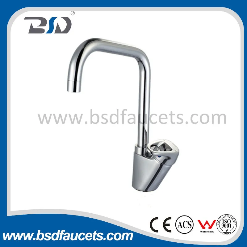 Brass Hot Cold Water Chrome Deck Mounted Kitchen Mixer Faucet